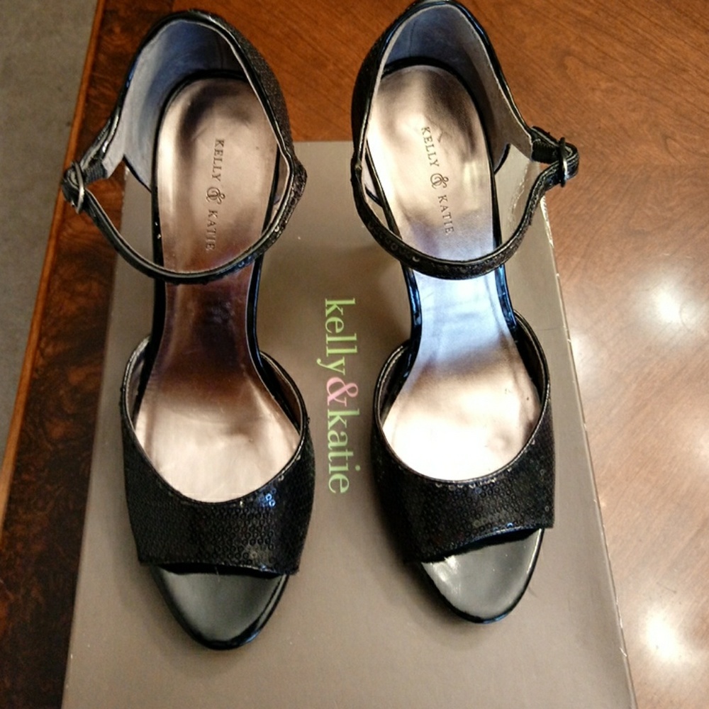 High heel shoe